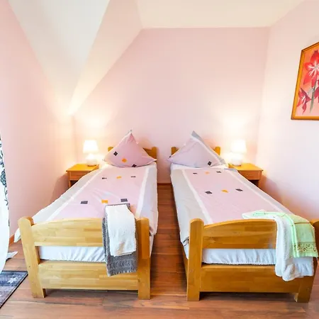 Miodowe Loze * Woznice