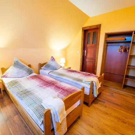 Проживание в семье Miodowe Loze Woznice