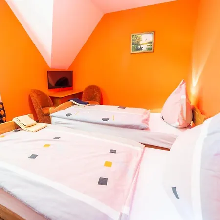 Miodowe Loze Homestay